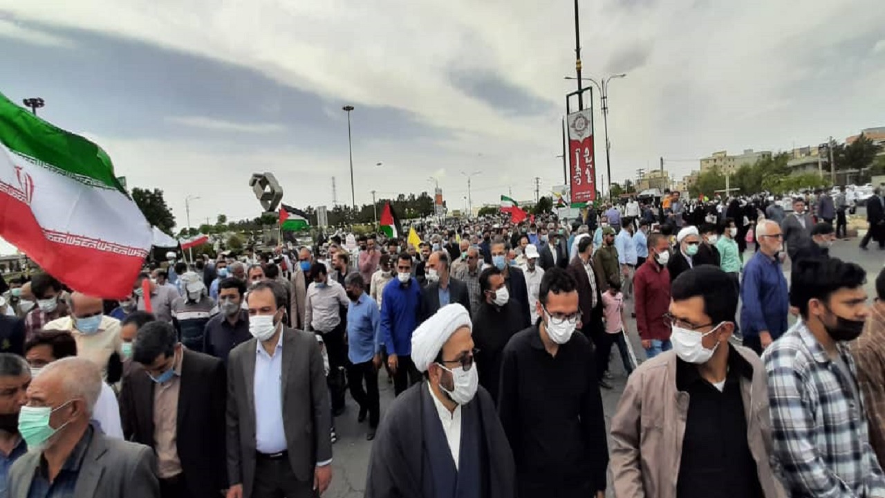 طنین فریاد حمایت قدس در راهپیمایی مردم استان سمنان