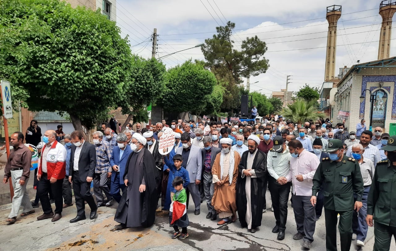 طنین فریاد حمایت قدس در راهپیمایی مردم استان سمنان