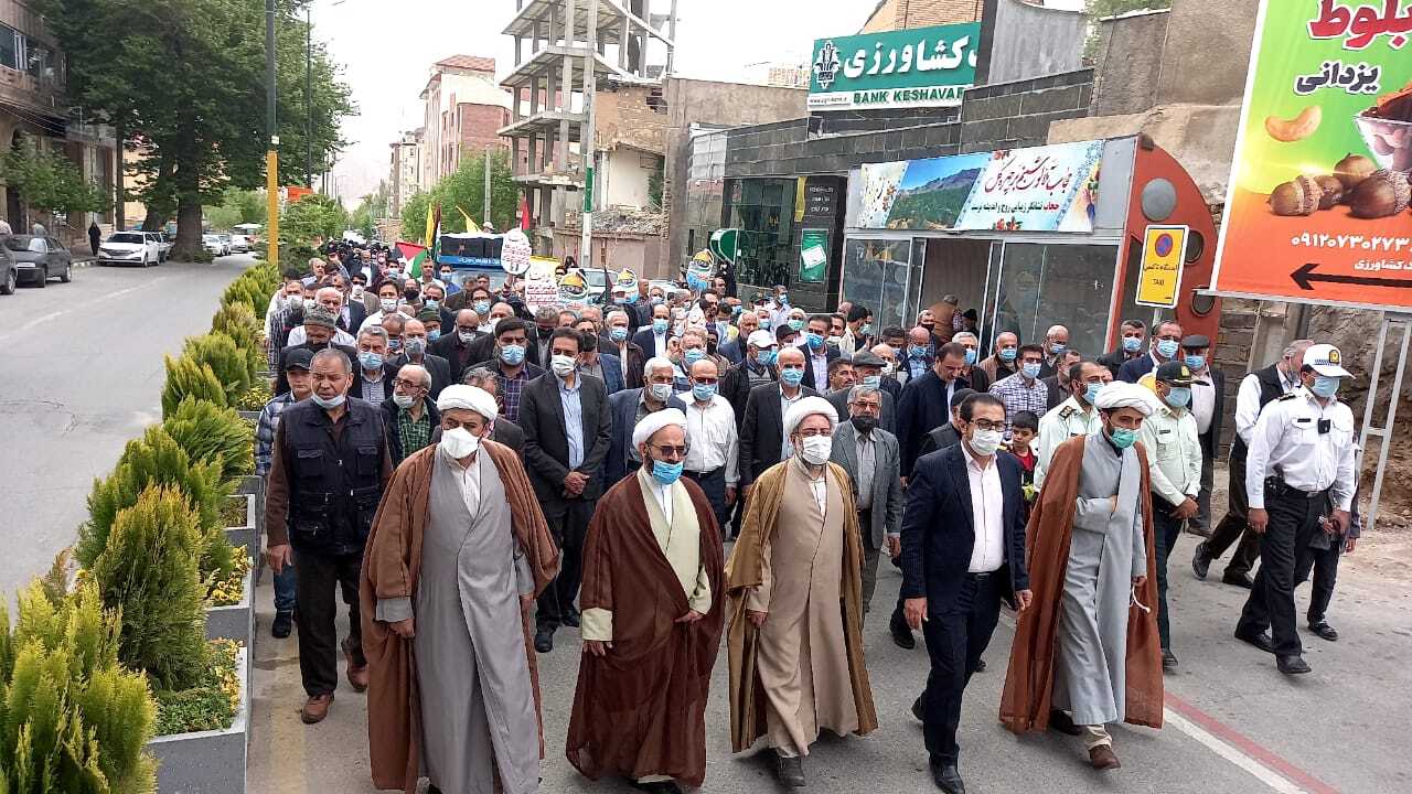 طنین فریاد حمایت قدس در راهپیمایی مردم استان سمنان