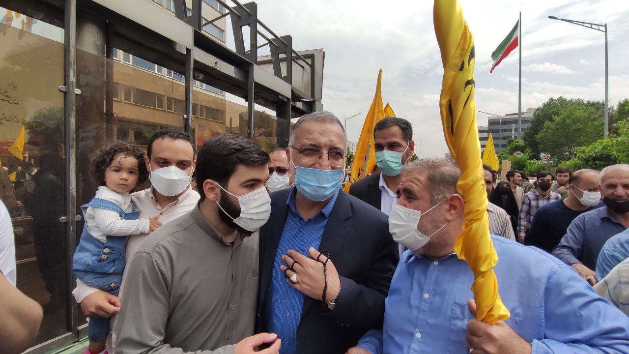 راهپیمایی «روز قدس» در تهران برگزار شد/ از نمایش موشکهای بالستیک ایرانی تا دبههای آمریکایی راهپیمایی «روز قدس» در تهران برگزار شد/ از نمایش موشکهای بالستیک ایرانی تا دبههای آمریکایی