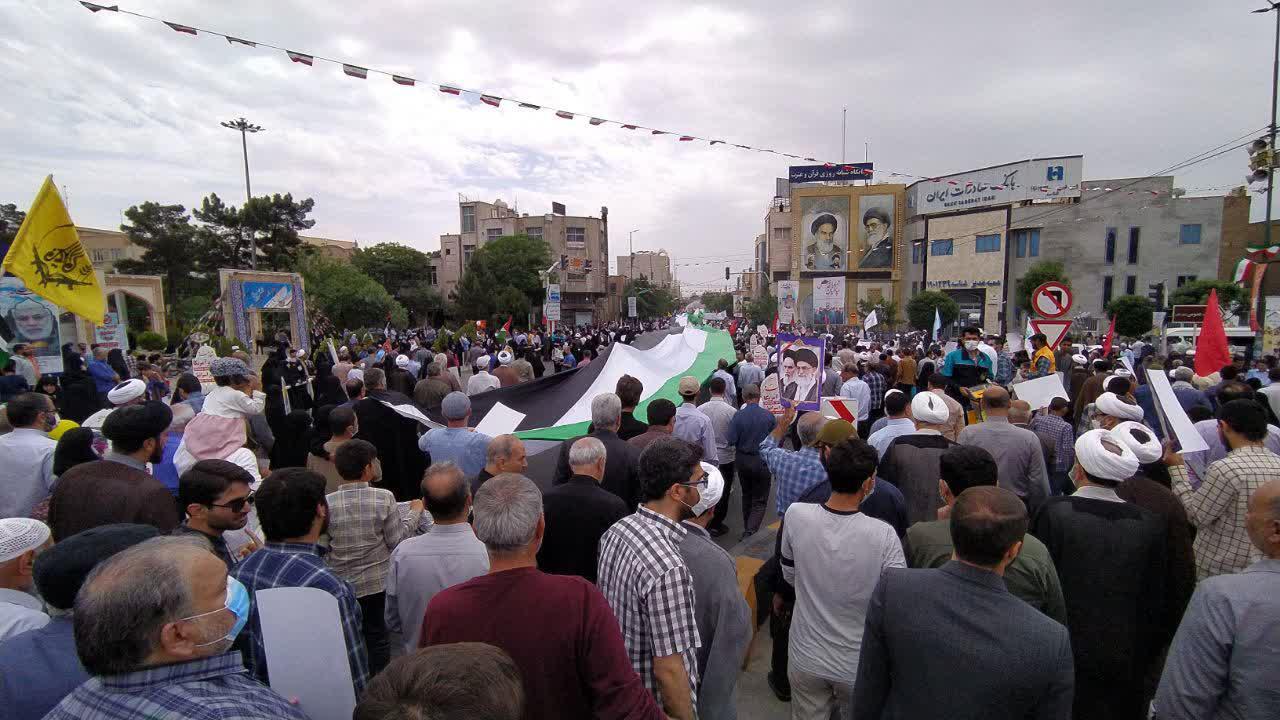 برگزاری راهپیمایی روز قدس ۱۴۰۱ در قم+تصاویر