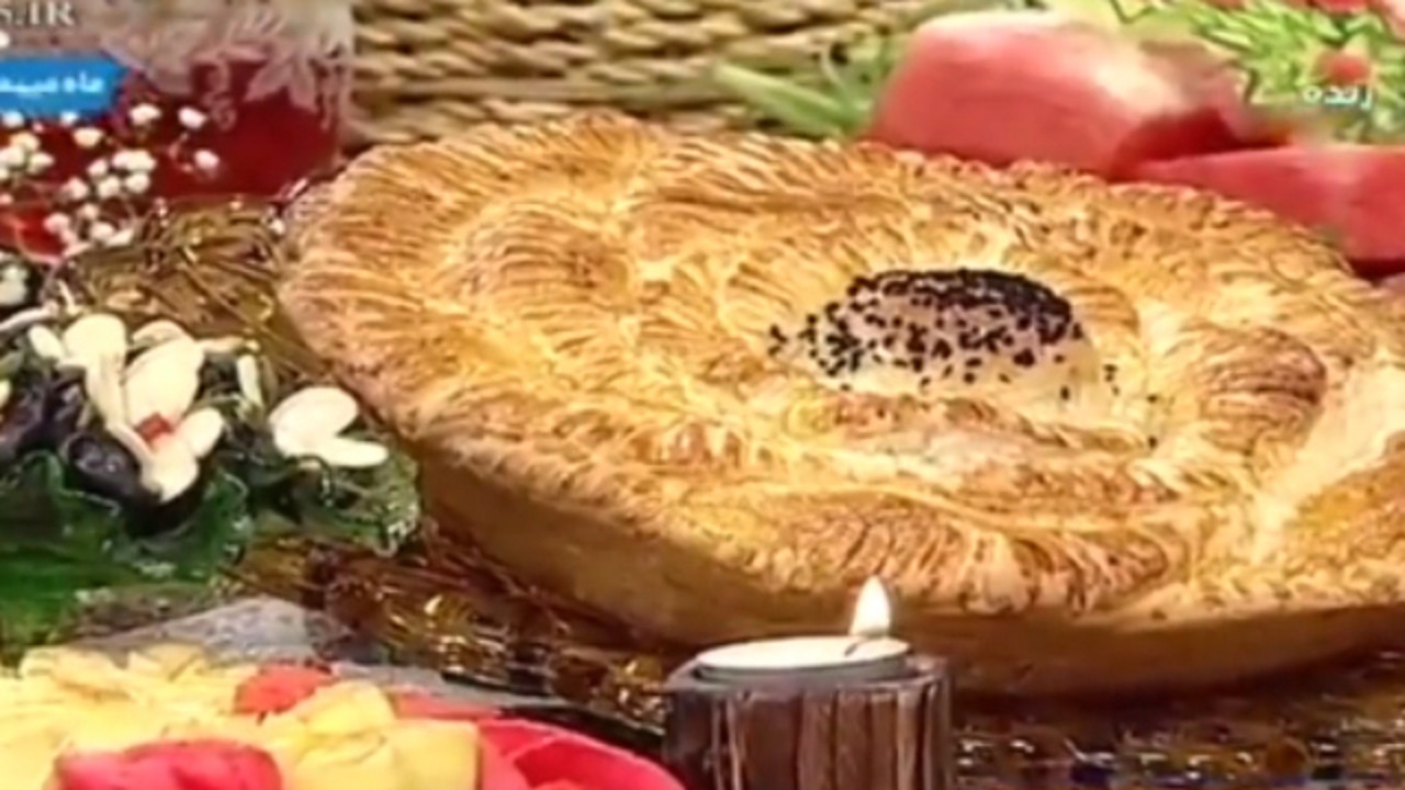 آموزش روش پخت نان مغزدار روسی + فیلم