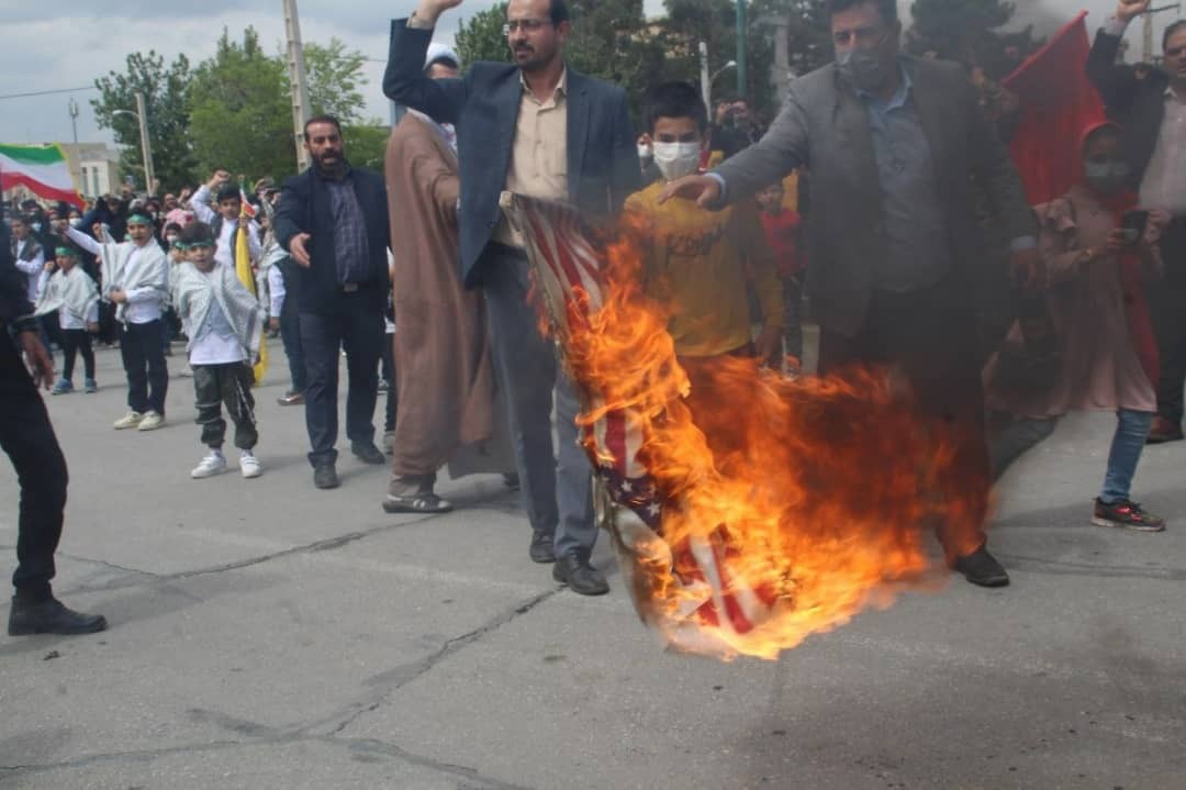 راهپیمایی ملایر