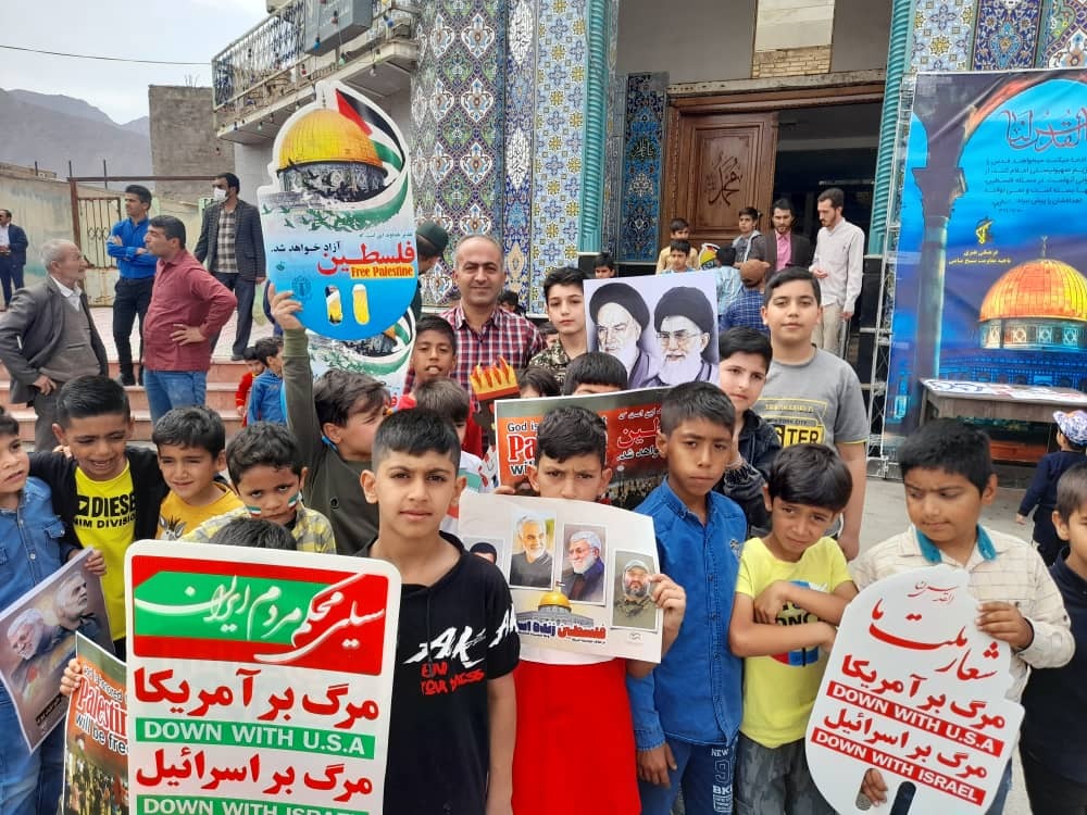 طنین فریاد حمایت قدس در راهپیمایی مردم استان سمنان