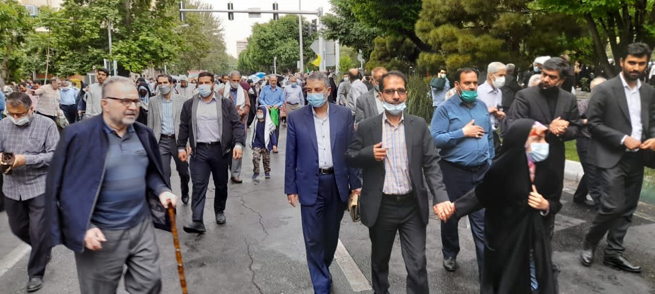 راهپیمایی «روز قدس» در تهران برگزار شد/ از نمایش موشکهای بالستیک ایرانی تا دبههای آمریکایی راهپیمایی «روز قدس» در تهران برگزار شد/ از نمایش موشکهای بالستیک ایرانی تا دبههای آمریکایی