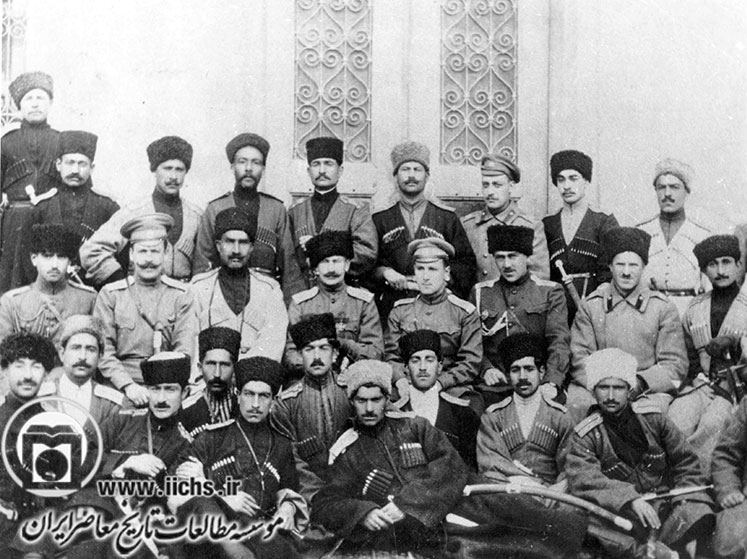 جمعی از افسران ایرانی و روسی