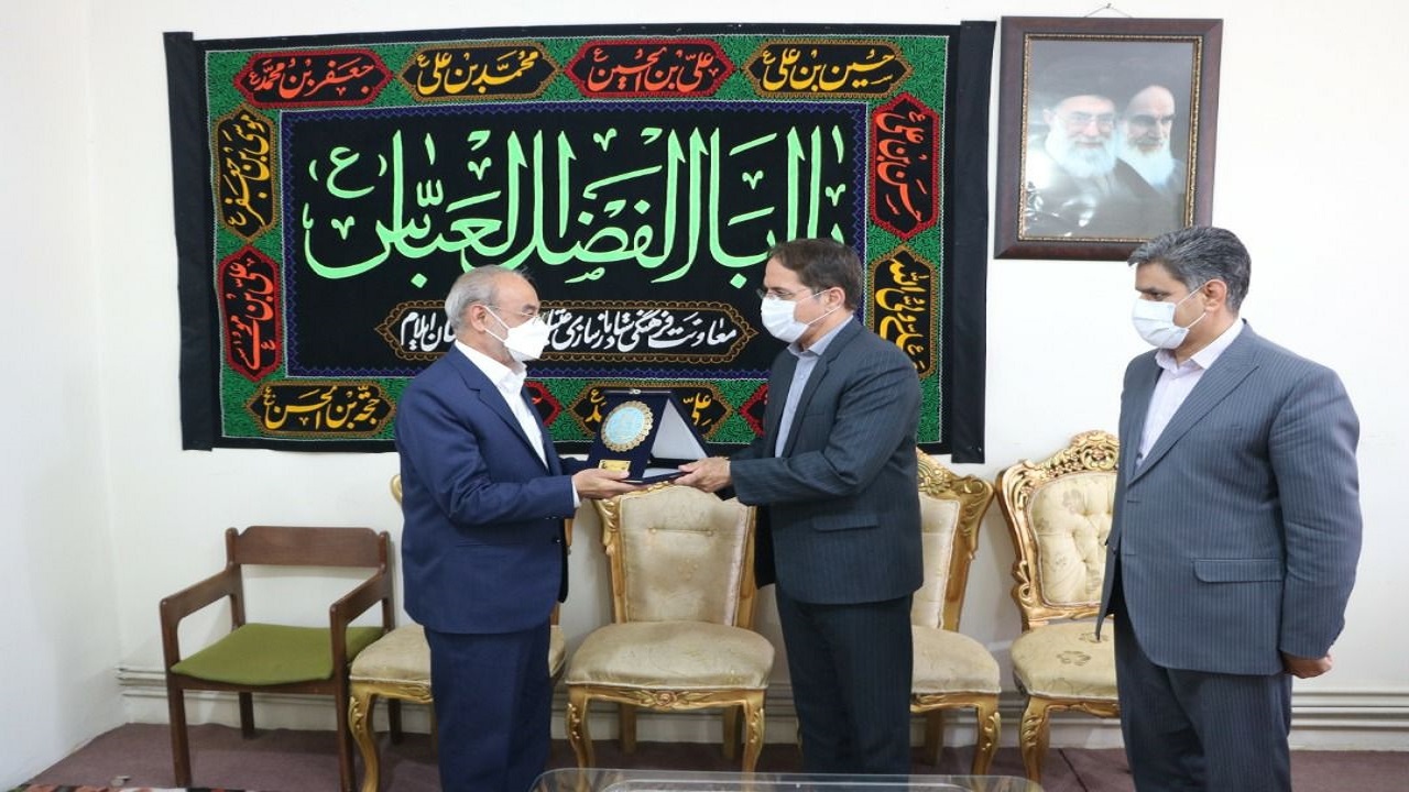 تجلیل از ستاد بازسازی عتبات عالیات استان ایلام