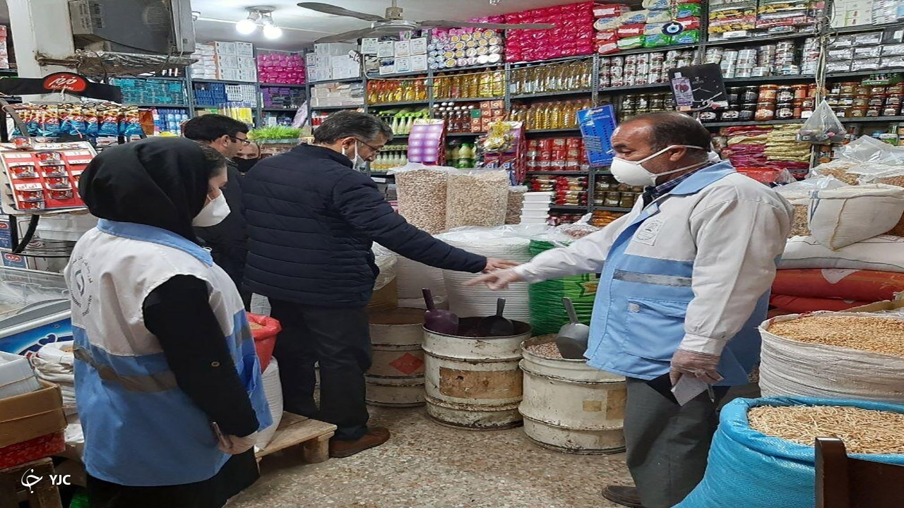 ۹ تن انواع مواد غذایی غیرقابل مصرف در مهاباد معدوم شد