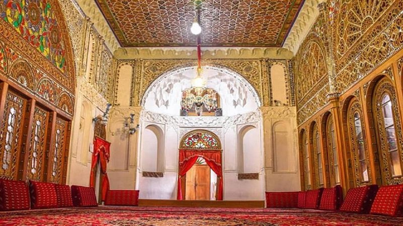 تشکیل پرونده درباره هنجارشکنی در حسینیه امینی‌های قزوین