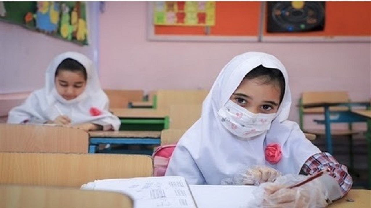 ثبت نام دانش آموزان برای سال تحصیلی جدید در گیلان