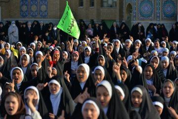 کودکان و نوجوانان افغانستانی سرود سلام فرمانده را اجرا کردند