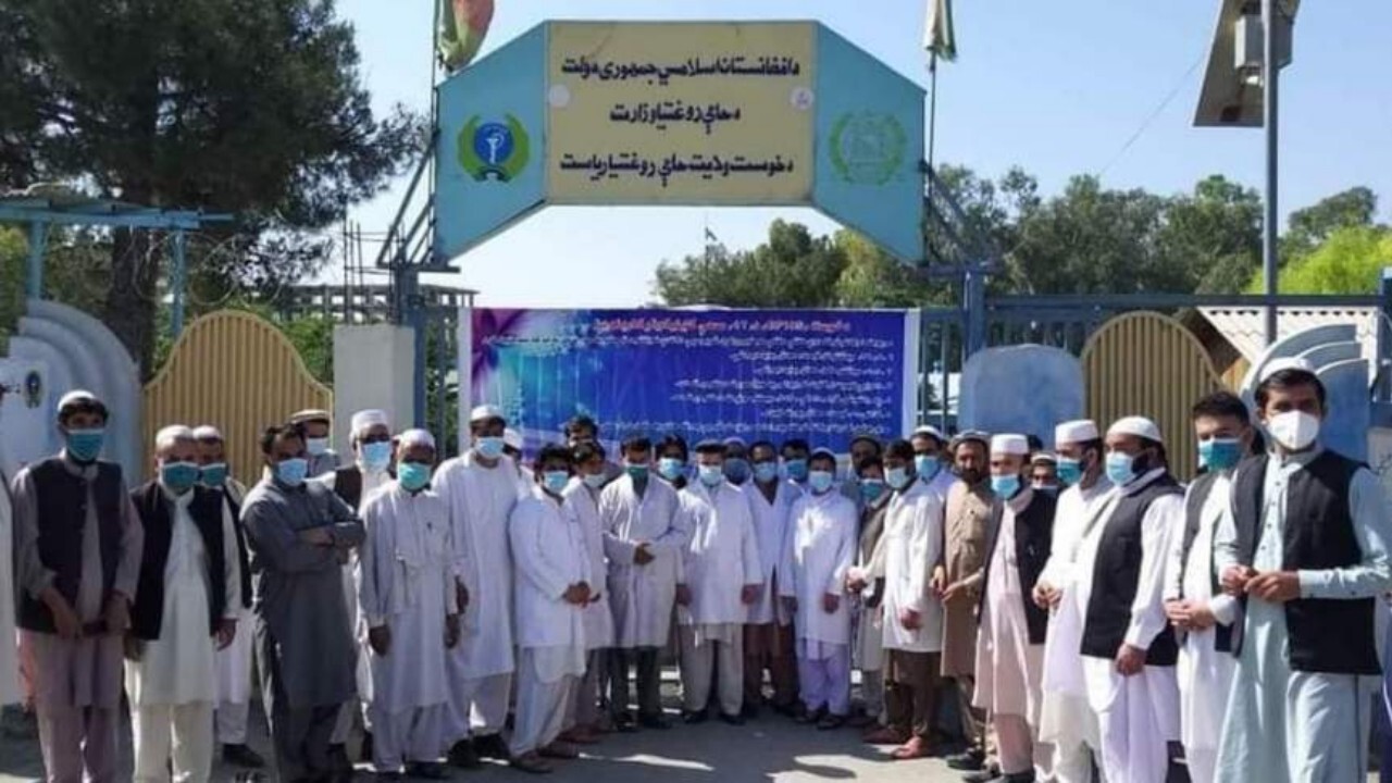 داکتران شفاخانه ولایتی خوست اعتصاب کاری کردند