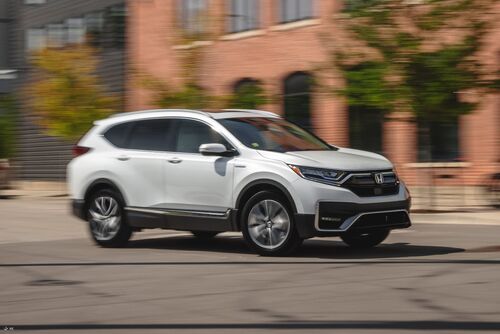 هوندا CR-V ۲۰۲۳ در مقابل میتسوبیشی اوتلندر ۲۰۲۲ + فیلم