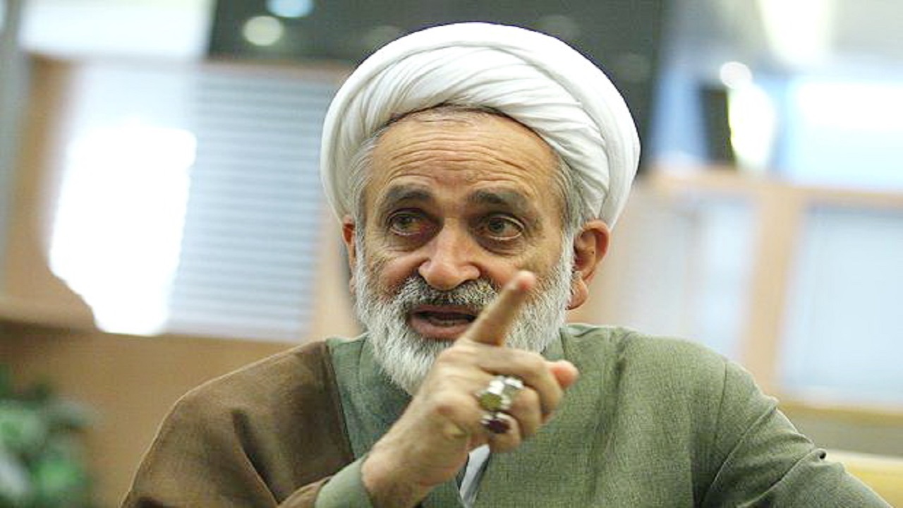 در کشوری که رئیس جمهورش نوکر صهیونیسم است،اهانت به مقدسات طبیعی است
