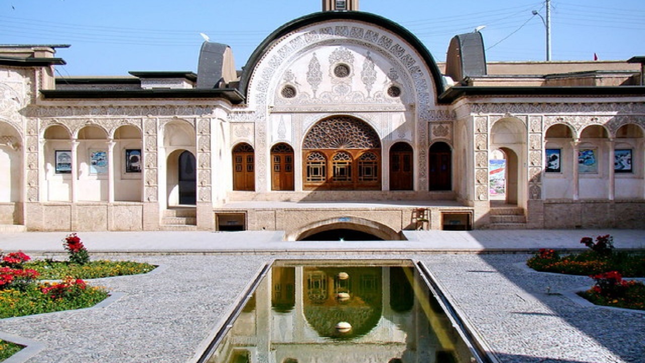 تعطیلی بنا‌های تاریخی کاشان در روز ۱۴ خرداد