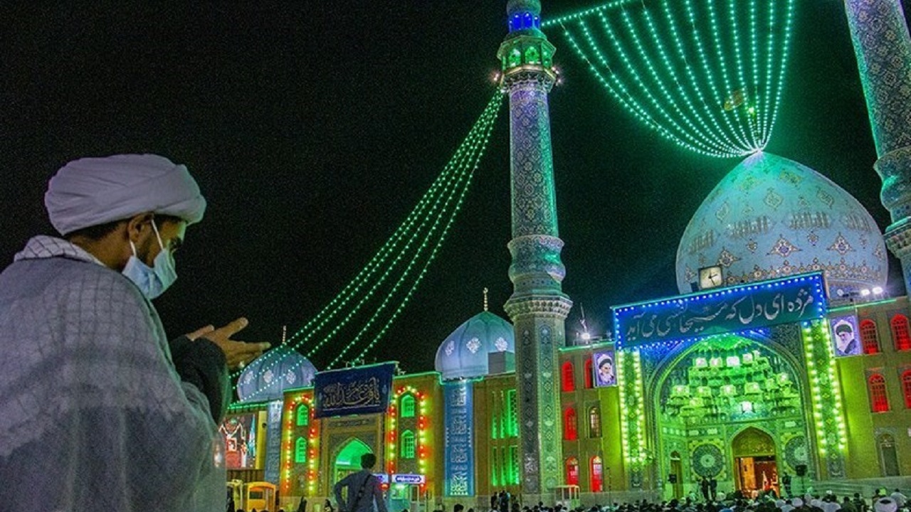ویژه برنامه‌های مسجد مقدس جمکران به مناسبت دهه کرامت