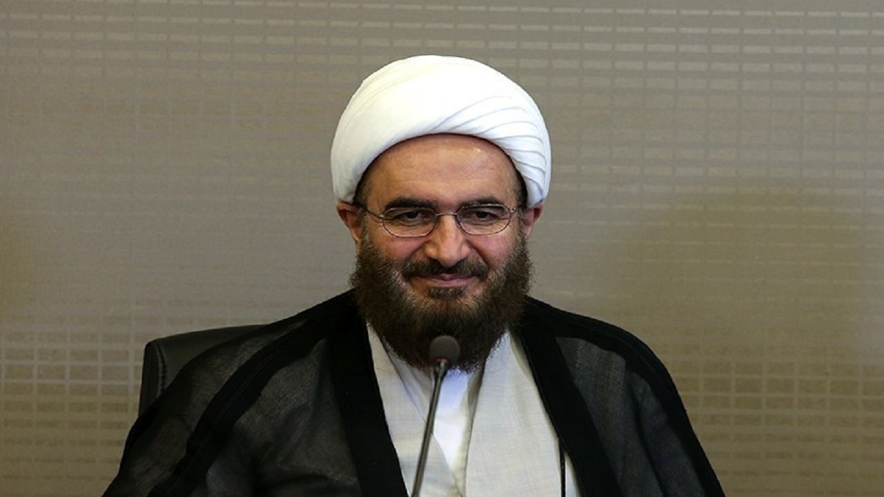 نخستین کار پیامبر (ص) احیای هویت بانوان بود