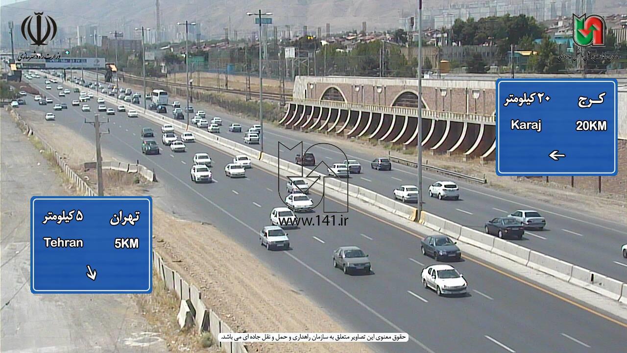 ترافیک نیمه سنگین در آزادراه تهران کرج / محورهای شمالی همچنان پرترافیک
