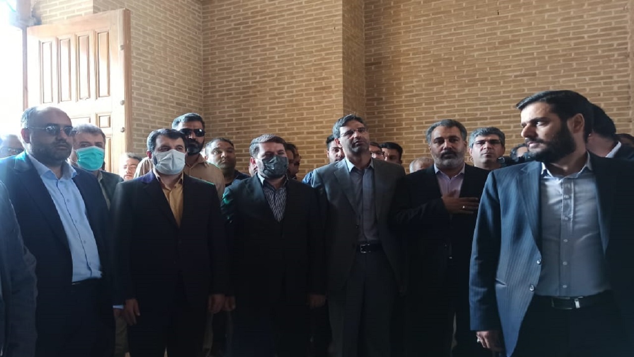 وزیر تعاون، کار و رفاه اجتماعی وارد بافق شد