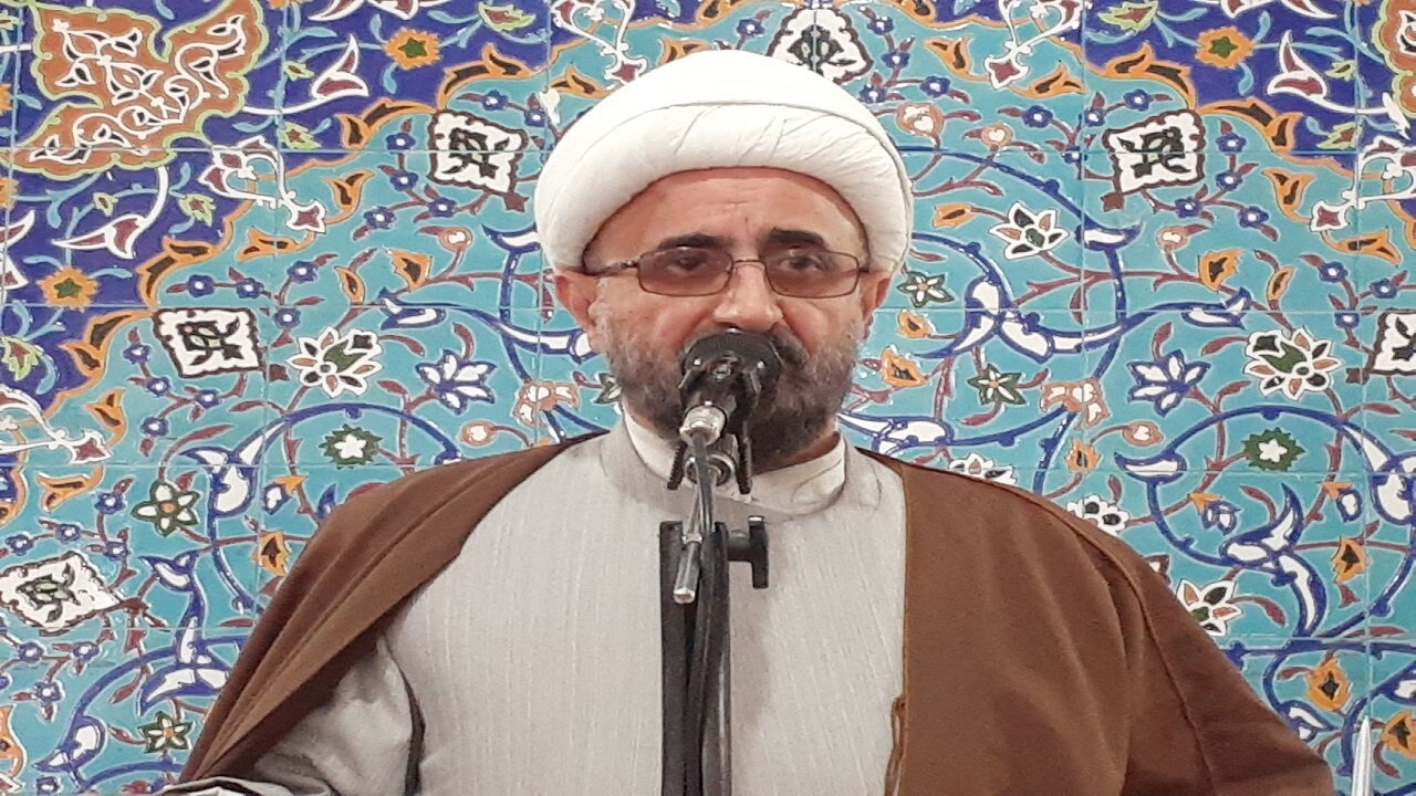 مکتب امام راحل در جامعه نهادینه شود