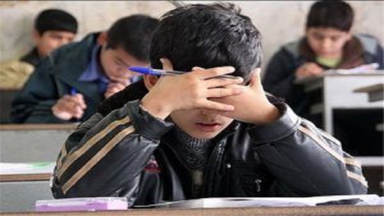 خرید و فروش امتحانات نهایی جرم است
