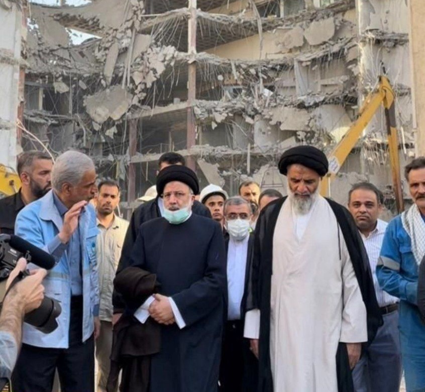 بازدید رئیسی از متروپل آبادان