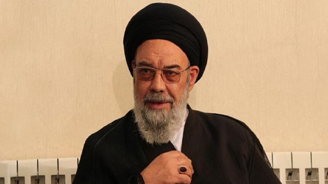 ماجرای تعرض فردی معلوم‌الحال به امام جمعه اصفهان