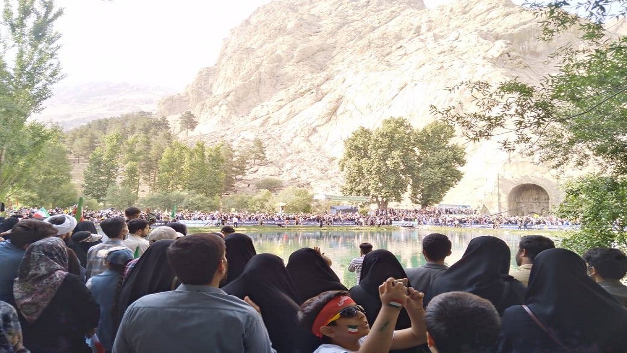 برگزاری اجتماع بزرگ سلام فرمانده در کرمانشاه