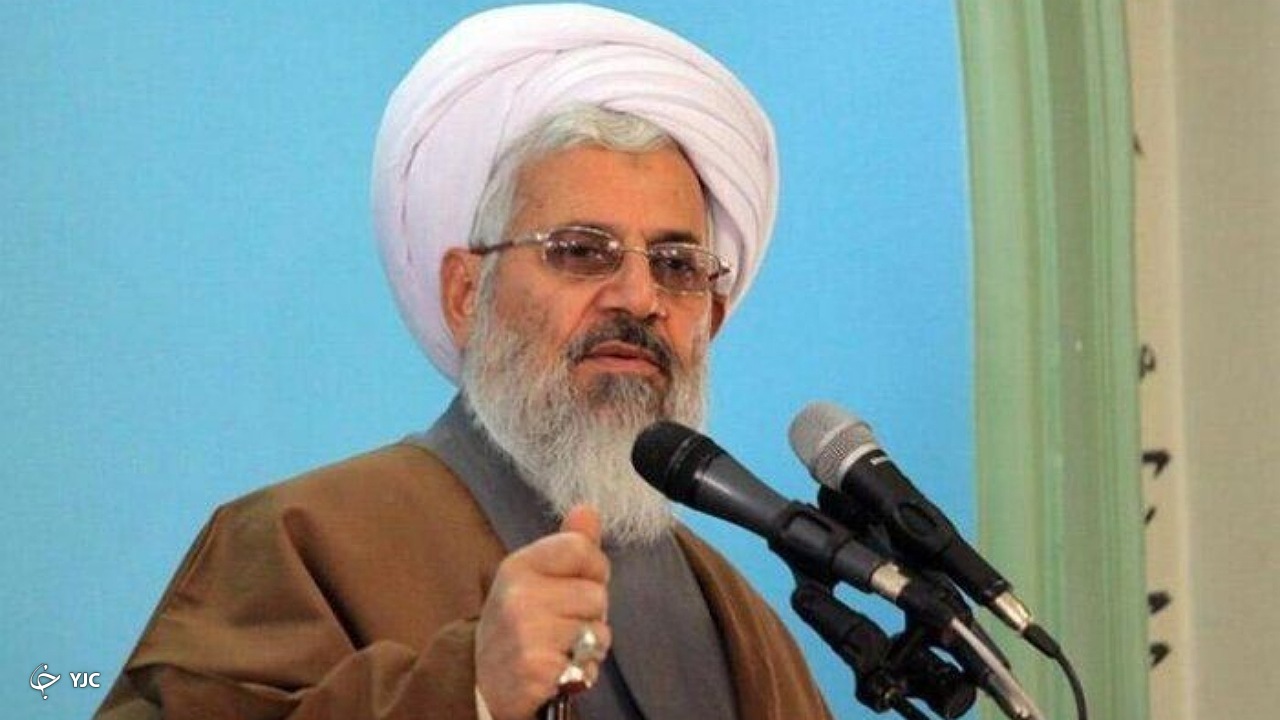 رمز ماندگاری انقلاب شکوهمند اسلامی، ایستادن پشت سر، ولی فقیه است
