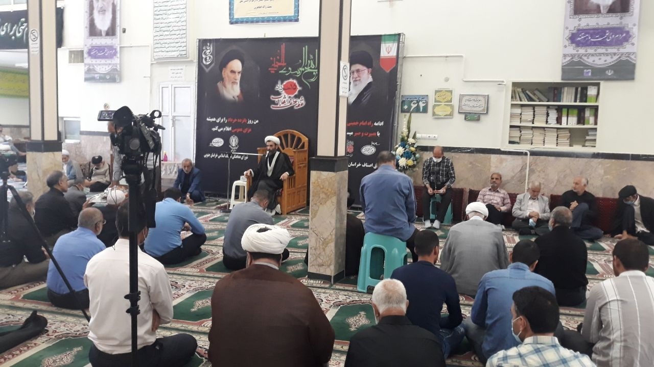 حضور مومنین در صحنه، عامل پایداری انقلاب