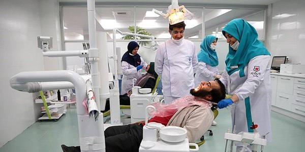 شاخص های سلامت دهان و دندان در کشور مناسب نیست