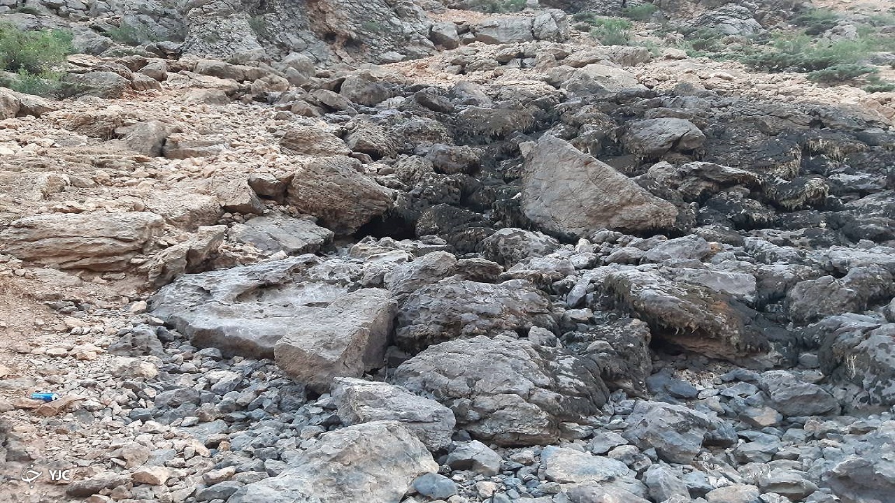 خشک شدن چشمه تنگ کوفی در چهارمحال و بختیاری+ تصاویر