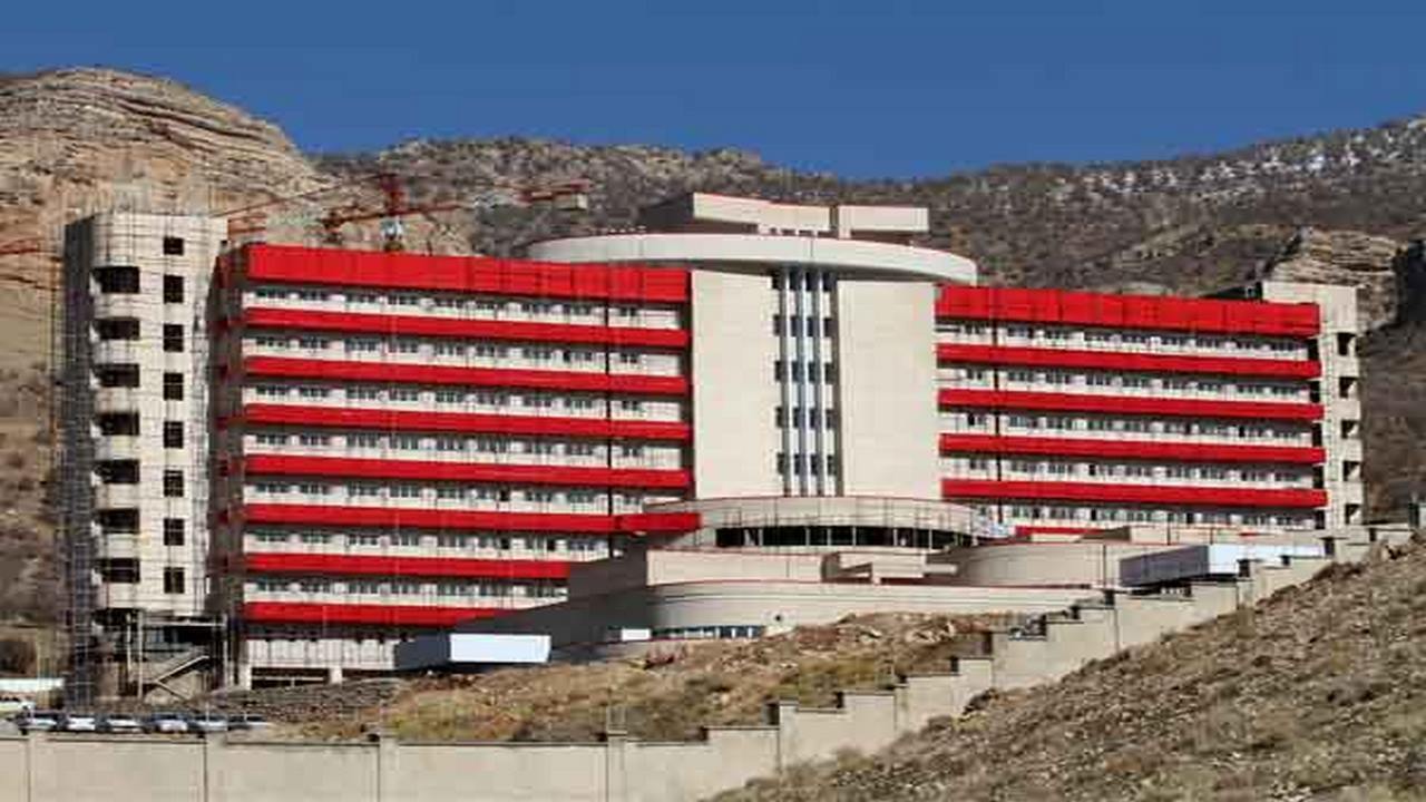 افتتاح بیمارستان ۳۷۶ تختخوابی ایلام