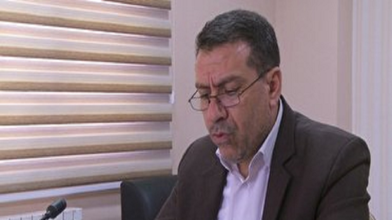 سیاست‌گذاران استان قم برای هر صنعتی فرش قرمز پهن نکنند