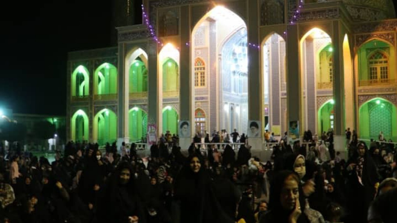 استقبال مردم بادرود از کاروان زیر سایه خورشید