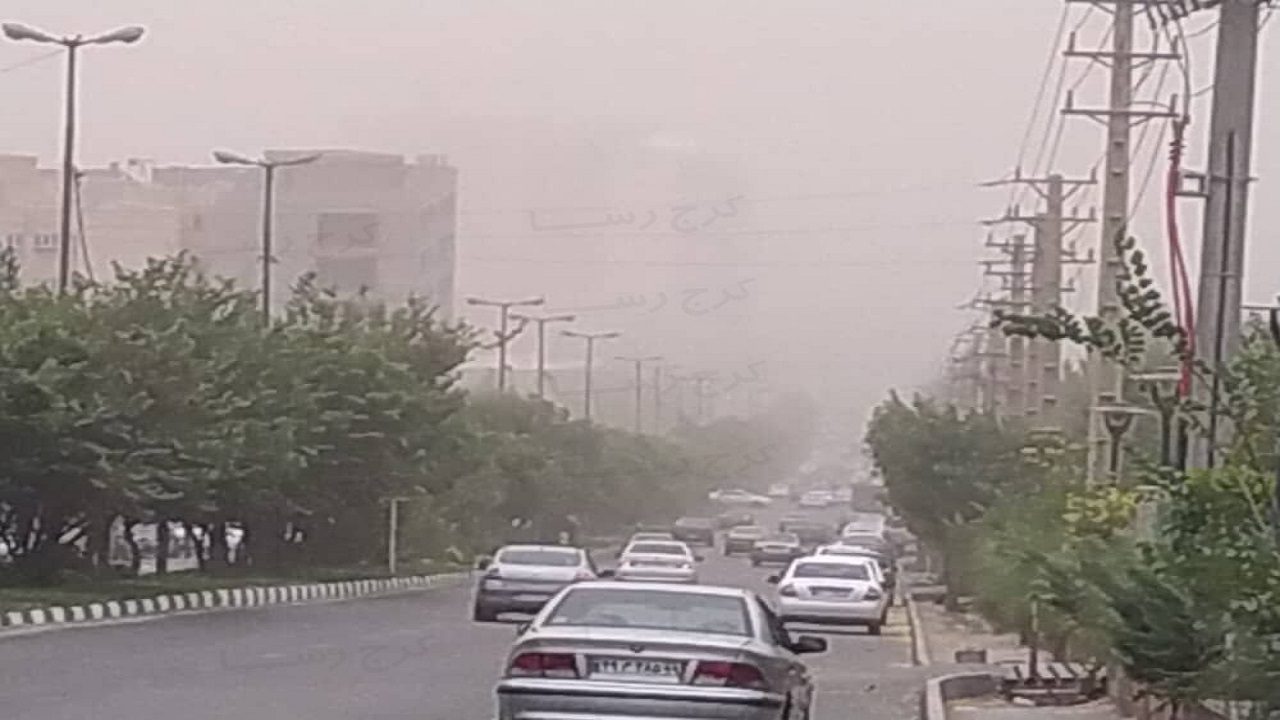 تندباد در البرز گرد و خاک به راه انداخت