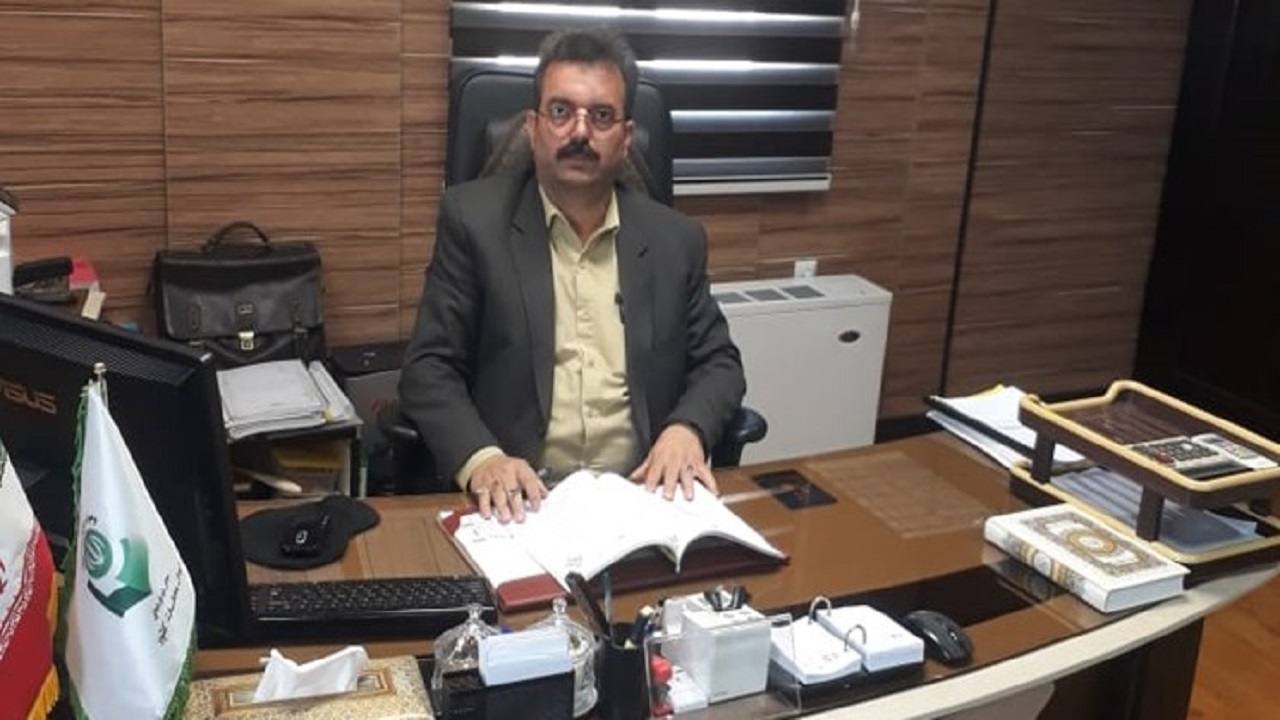 دستگیری جاعل اسناد دولتی در  توزیع قیر رایگان