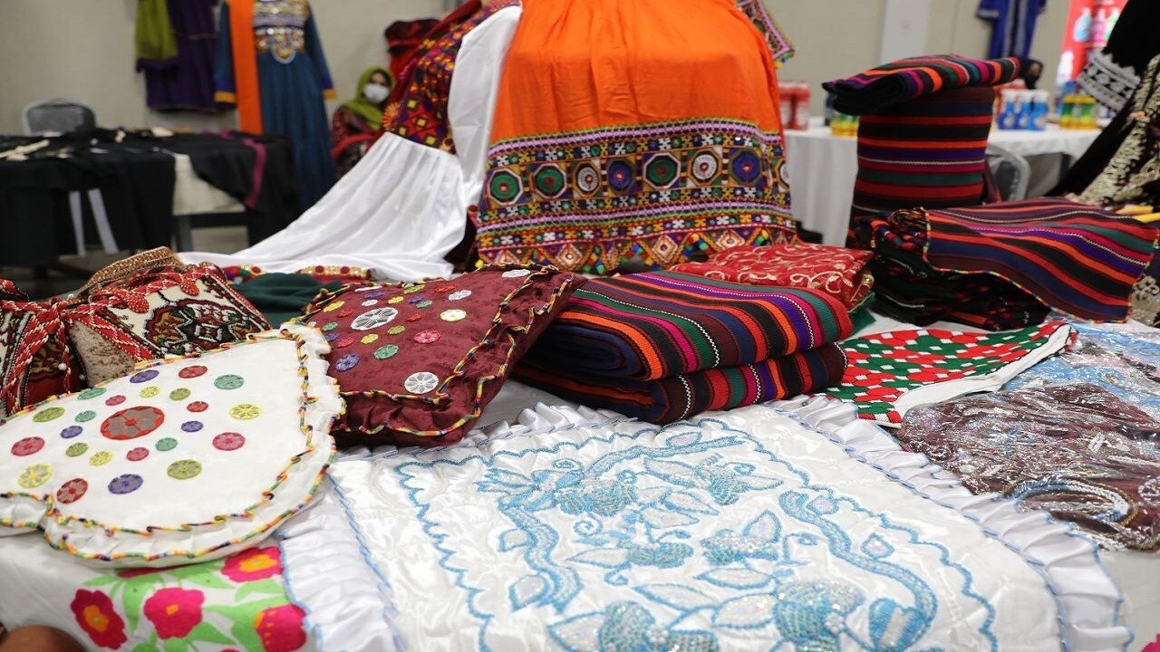 نمایشگاه بین المللی «بهار نو» با حضور تجار ایرانی و افغانستانی در کابل افتتاح شد + فیلم