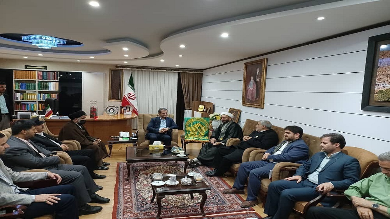 مردم کردستان ارادتمندان اهل بیت و امام رضا (ع) هستند