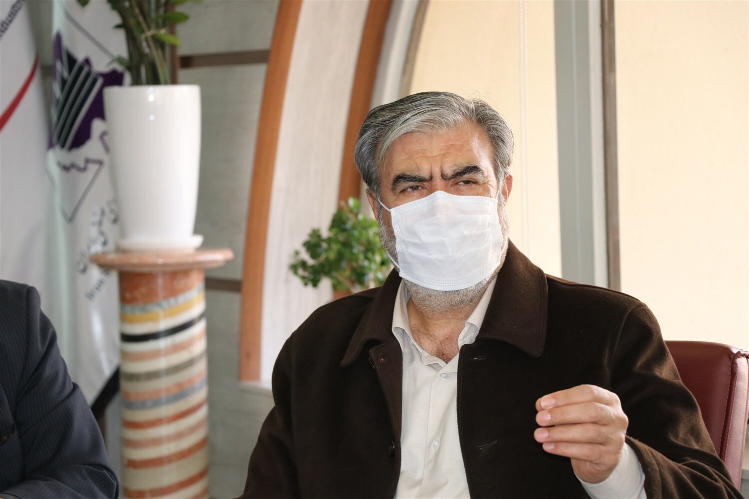 وزارت دفاع لایحه جامع بازنشستگان نیرو‌های مسلح را ارائه کند