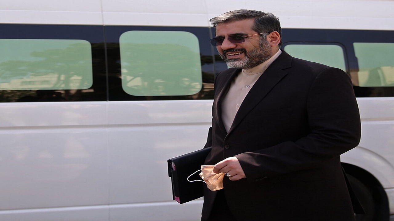 وزیر فرهنگ و ارشاد اسلامی وارد استان سمنان شد