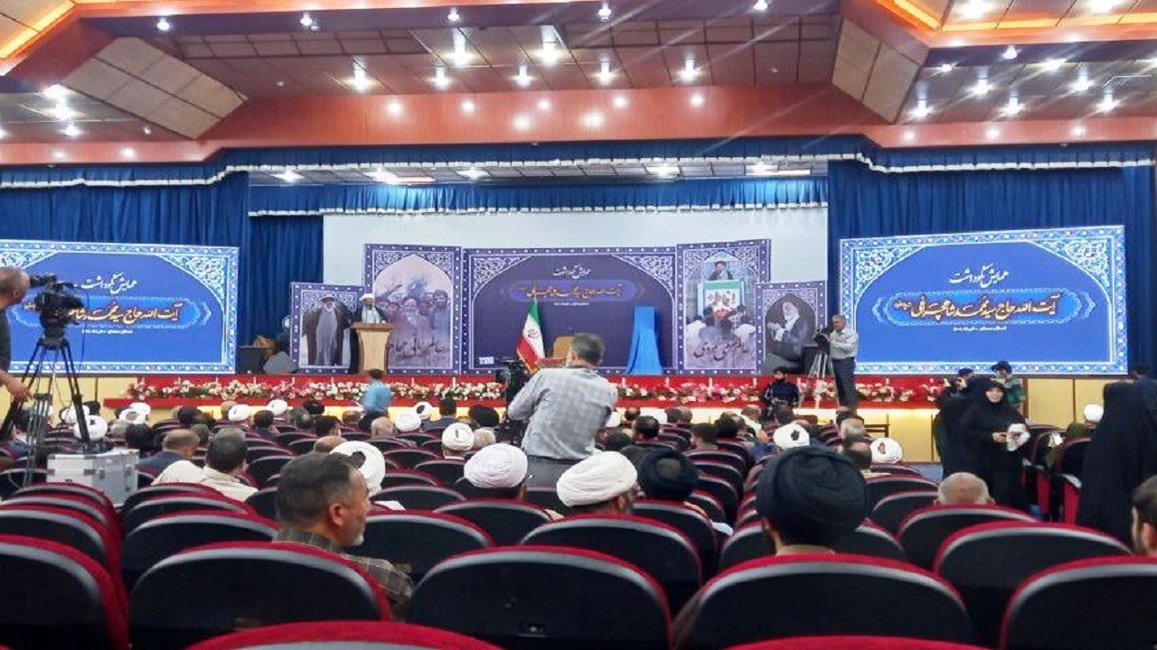 آیت الله شاهچراغی مصداق خدمت و اعتماد مردمی است