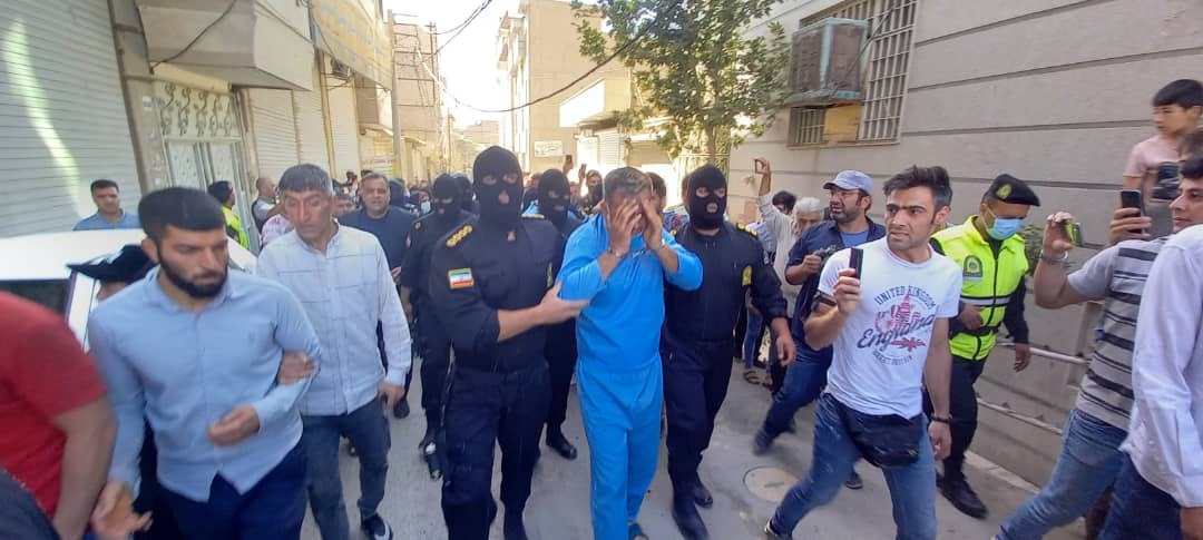 اراذل و اوباش محله مرتضی گرد گردانده شدند