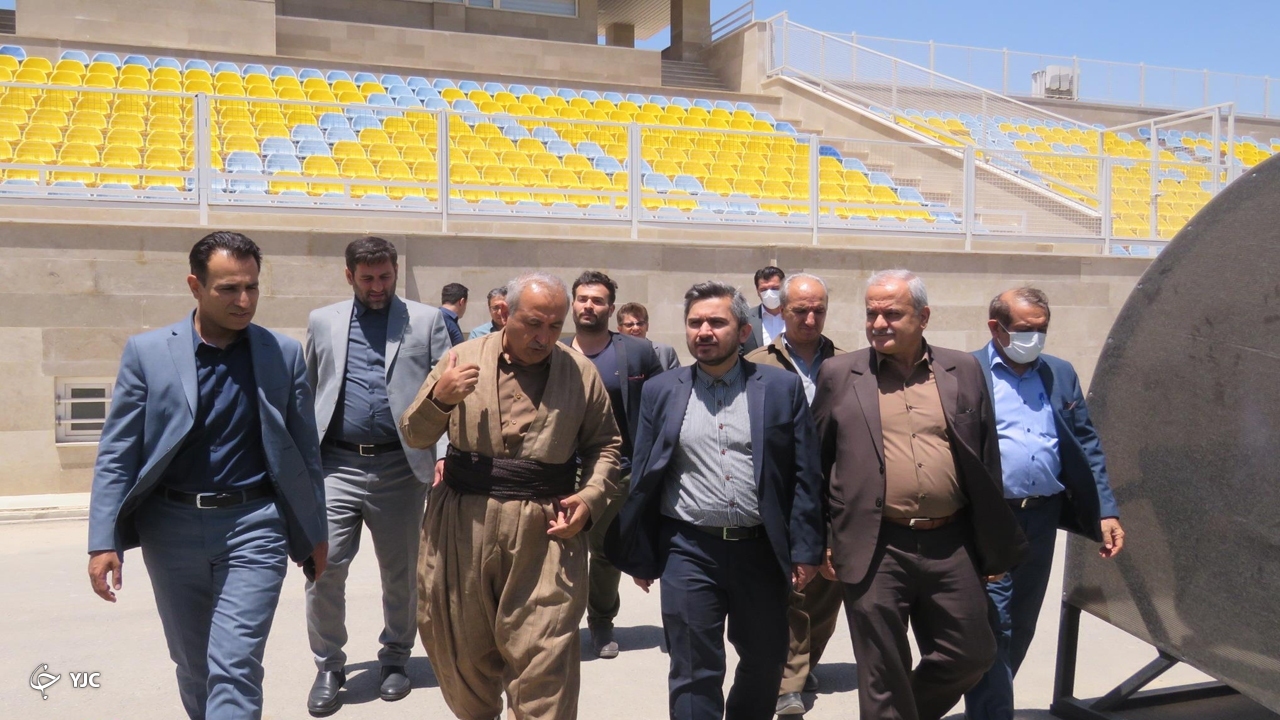 بازدید معاون پارلمانی وزارت ورزش و جوانان از اماکن ورزشی مهاباد
