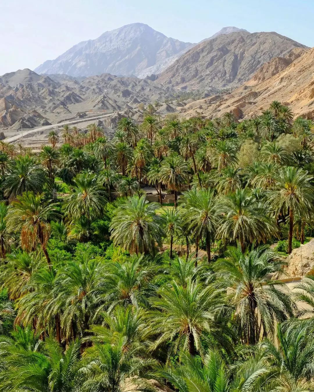 نمایی از روستای پلکانی در دل کویر + تصاویر