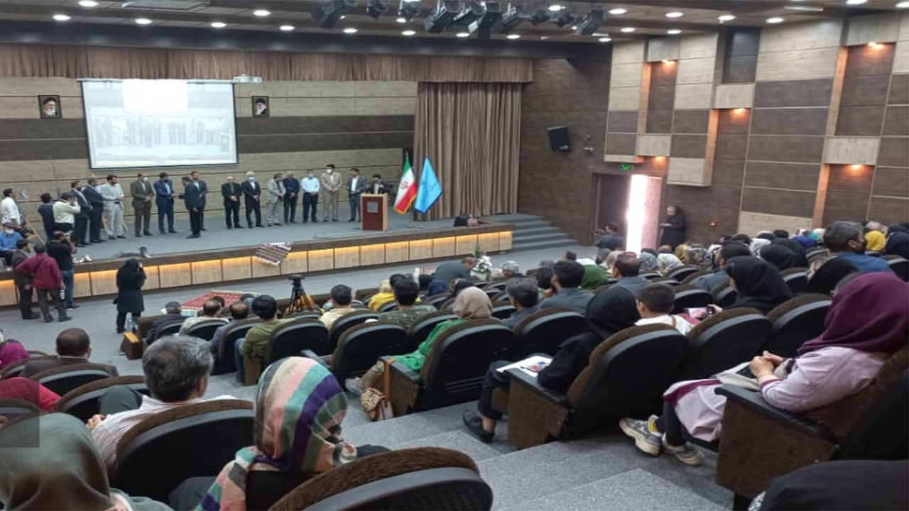 تجلیل از ۲۰ هنرمند دارای نشان ملی صنایع دستی در شیراز