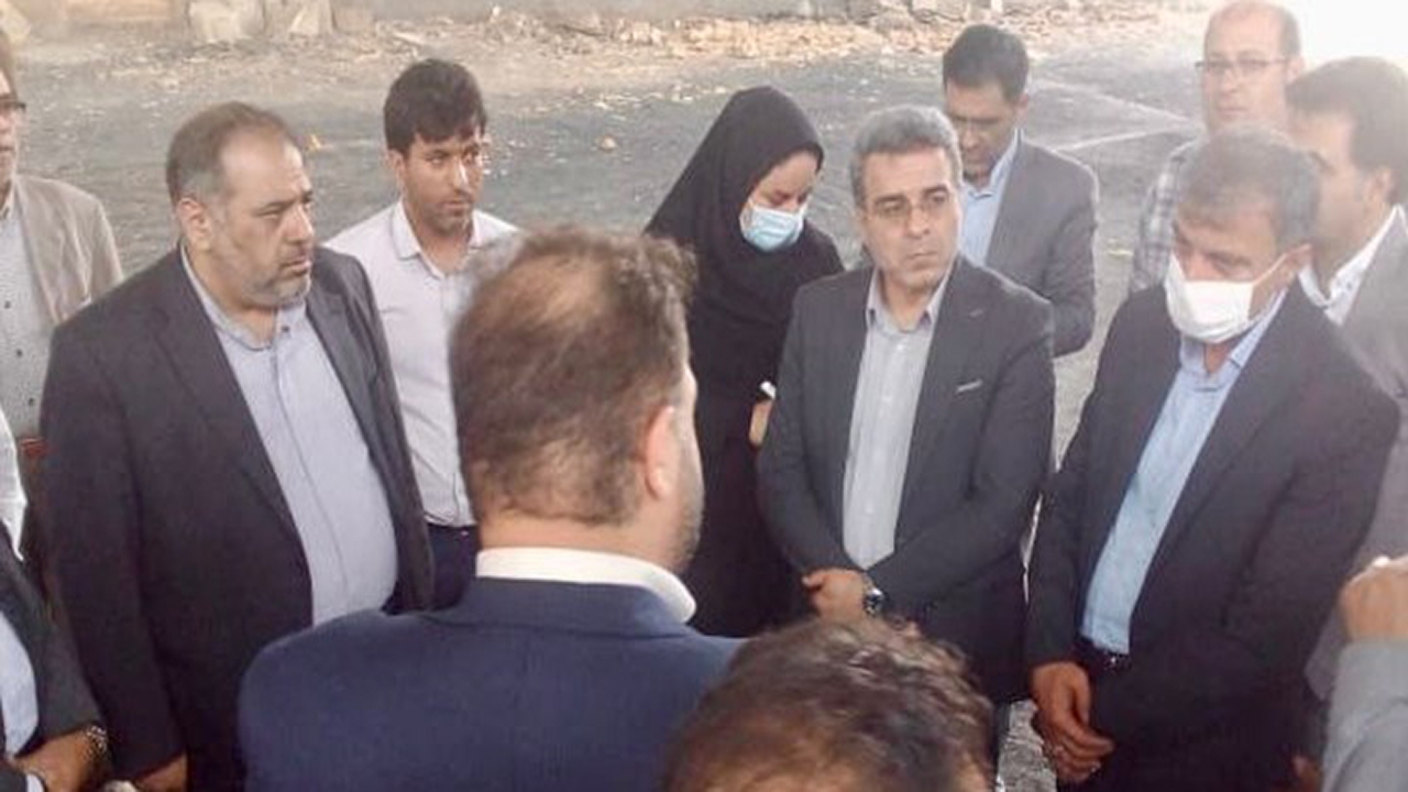معاون وزیر ورزش از سالن ورزشی رها شده «سام و زال قشم»بازدید کردند