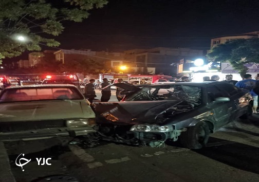 تصادف خودروها در کرج دو مصدوم برجای گذاشت