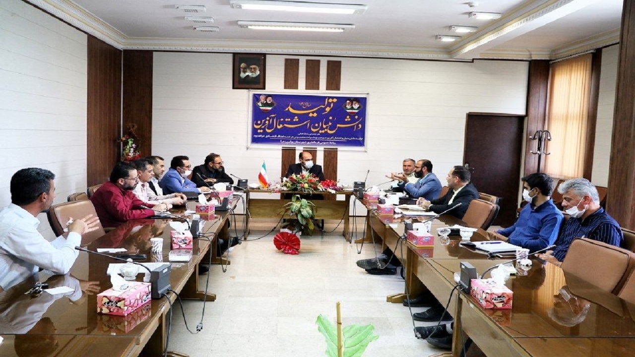 ادامه نظارت جدی بر بازار بوئین زهرا برای کنترل قیمتها