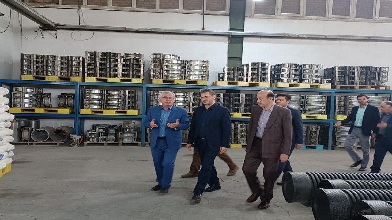 بازدید استاندار کردستان از دو واحد تولیدی